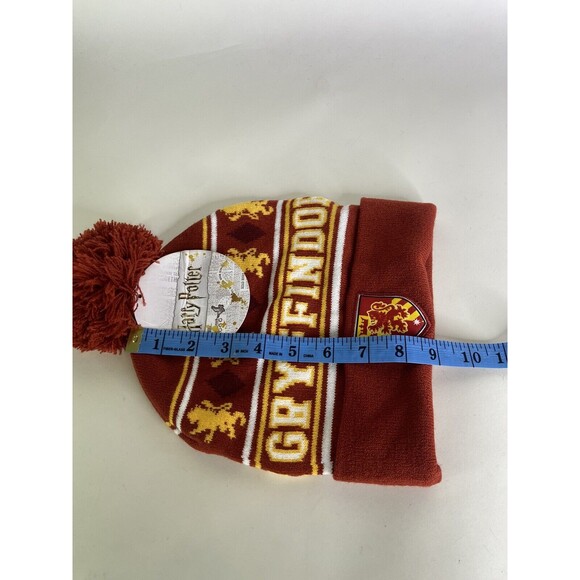 Harry Potter Gryffindor Logo Knit Cuff Pom Beanie Hat Cap Adult OSFM - Picture 6 of 6